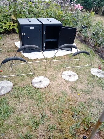 Transportation boxes & perches